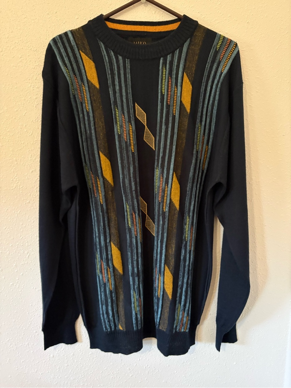 Miko Vintage Men’s Wool Blend Knit Sweater